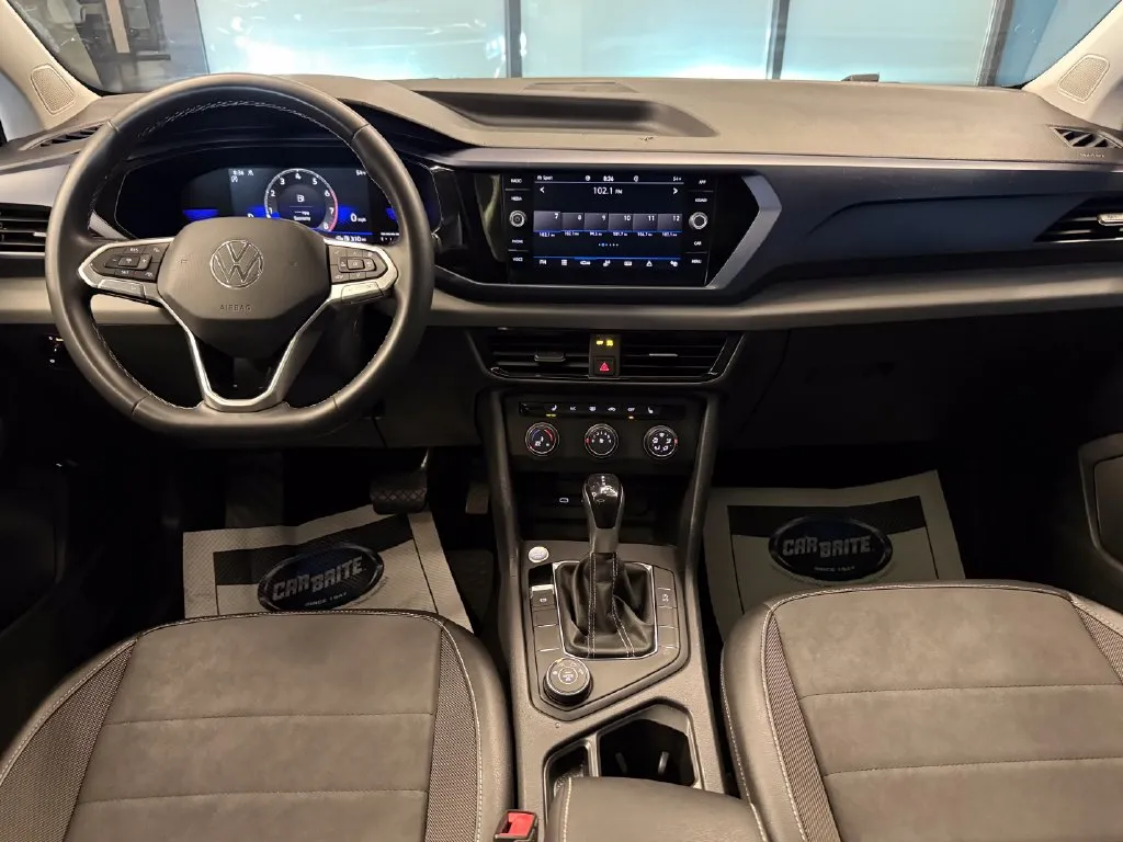Volkswagen Taos photo 9