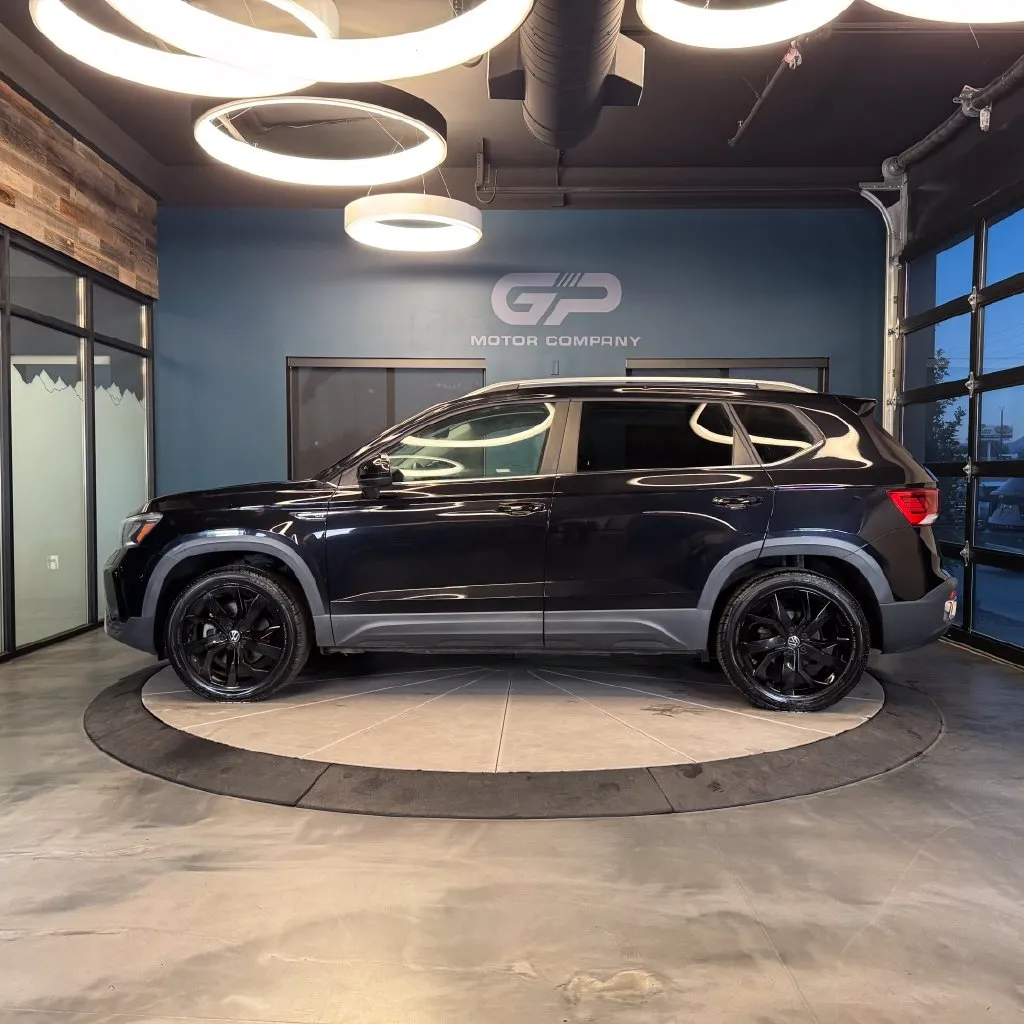 Volkswagen Taos photo 6