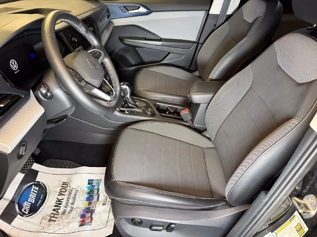 Volkswagen Taos photo 20