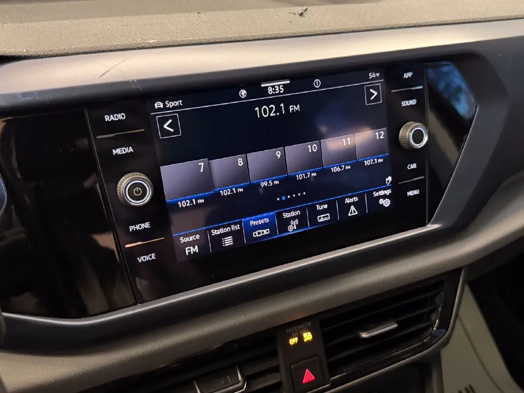 Volkswagen Taos photo 13