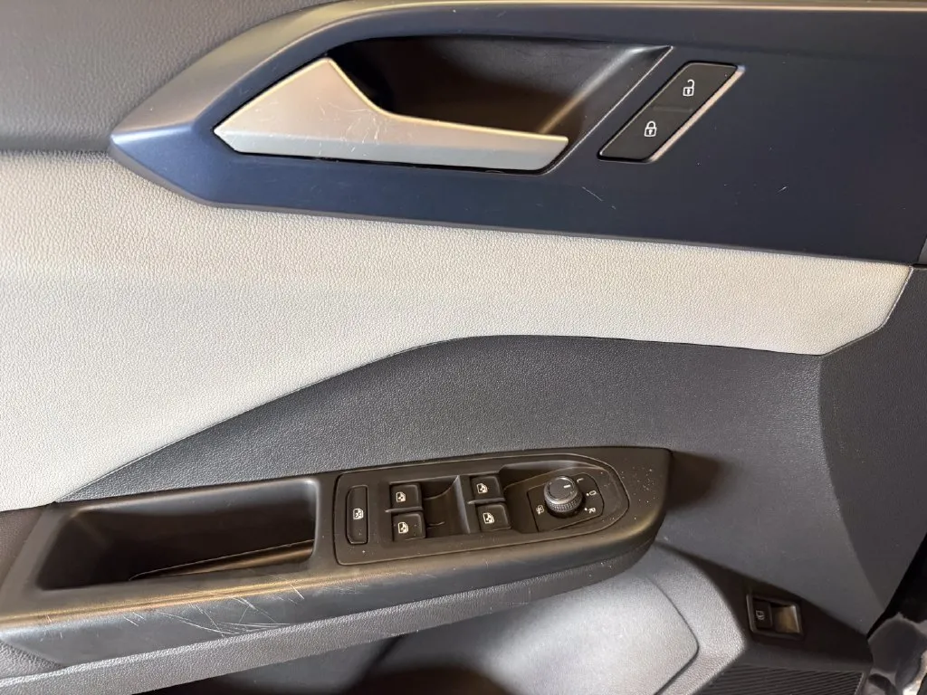 Volkswagen Taos photo 19