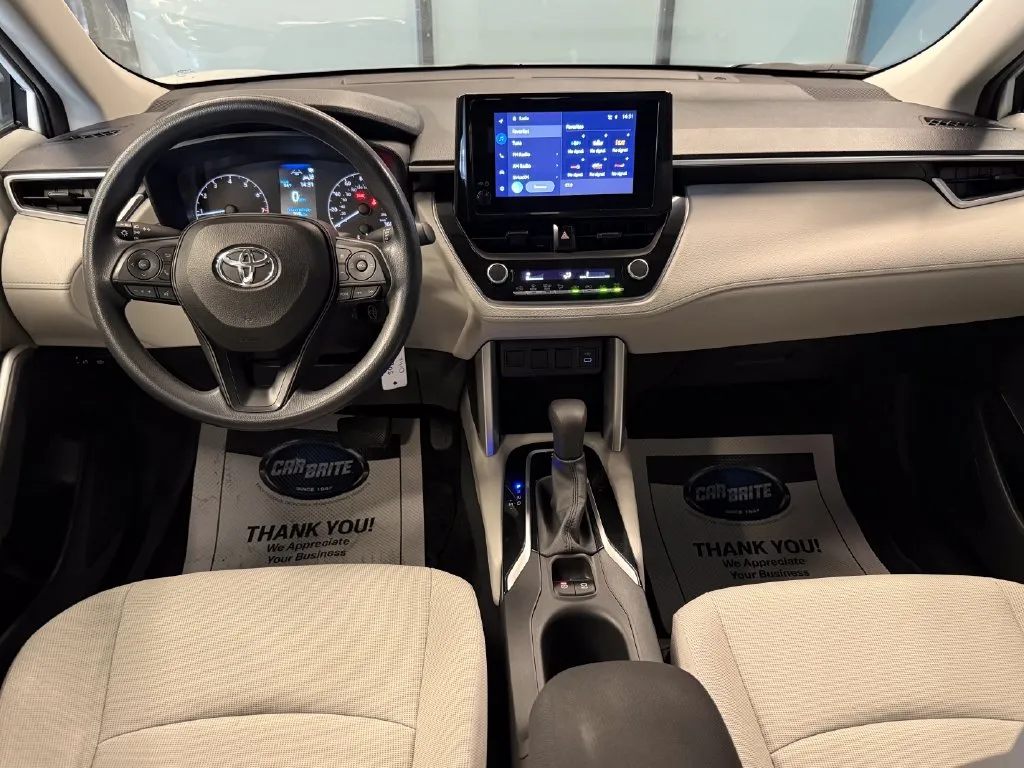 Toyota Corolla Cross photo 9