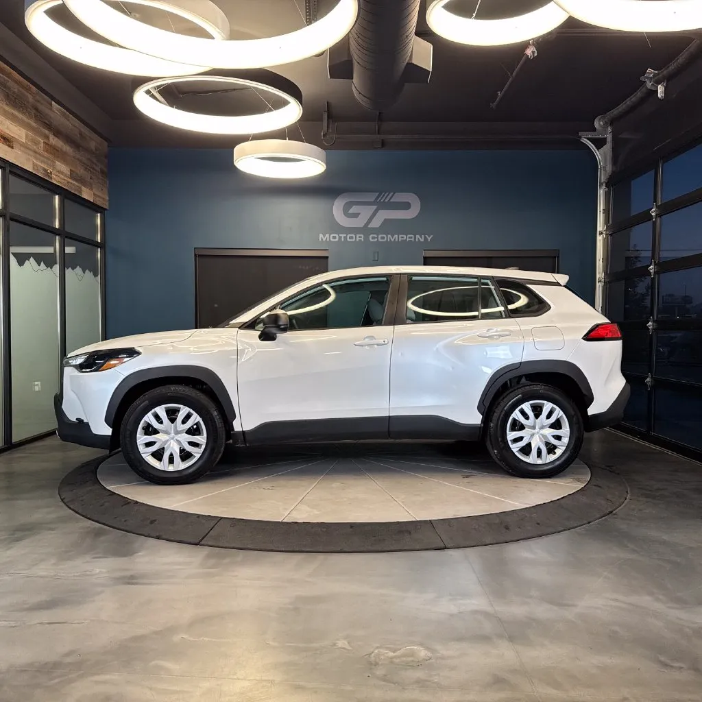 Toyota Corolla Cross photo 6