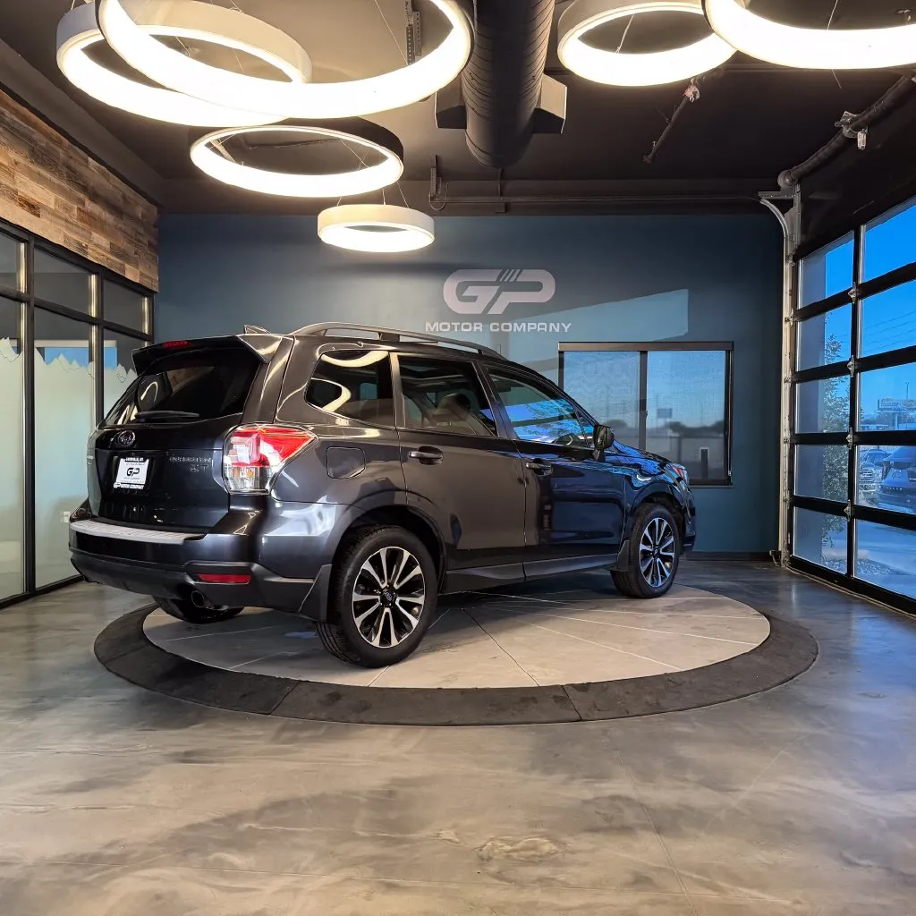 Subaru Forester photo 3