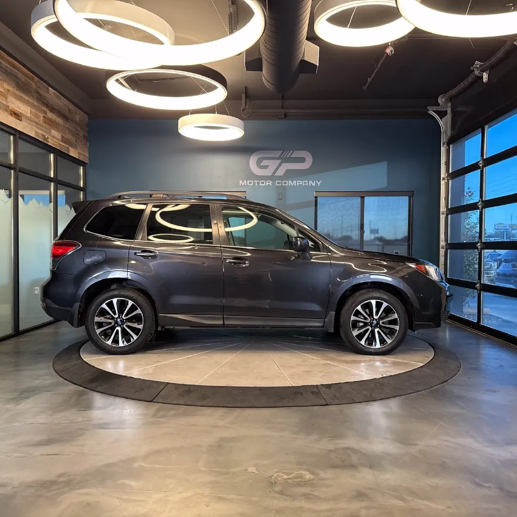 Subaru Forester photo 2
