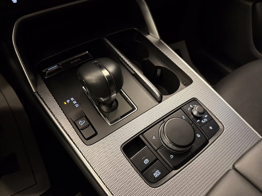 Mazda CX-90 photo 16