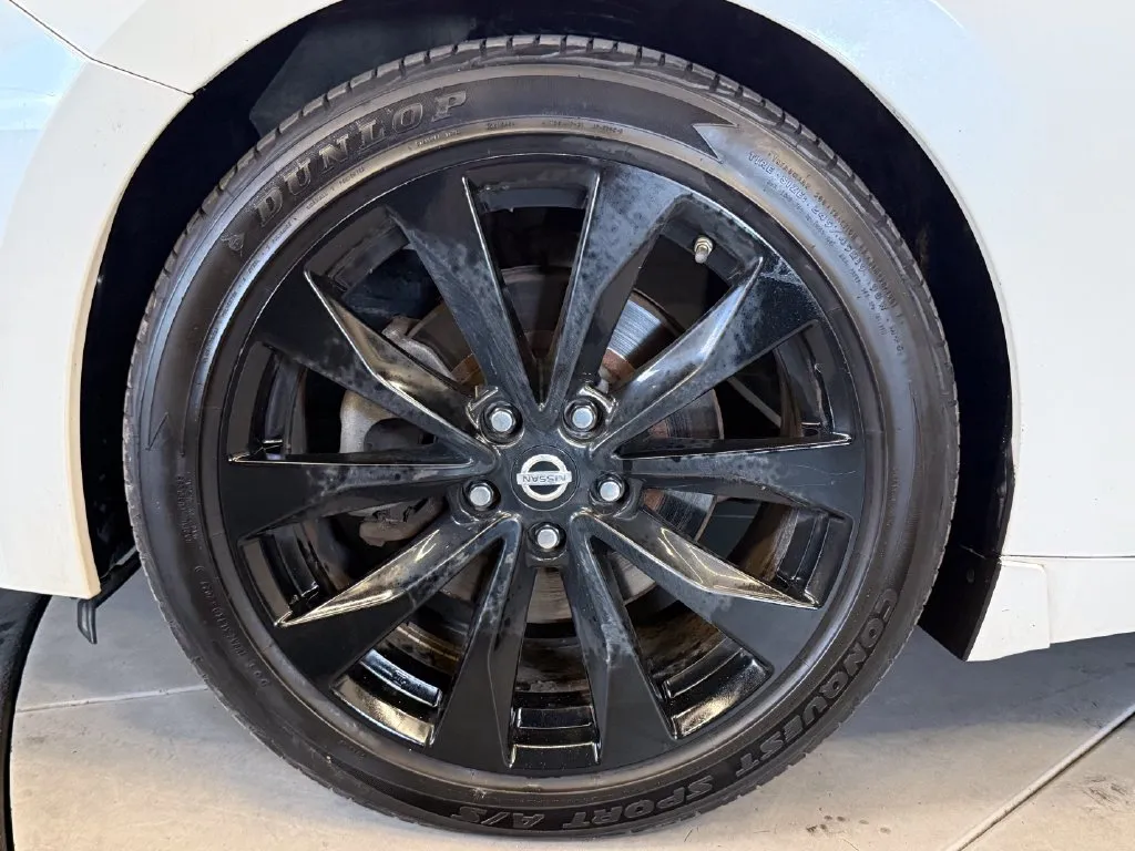 Nissan Maxima photo 25