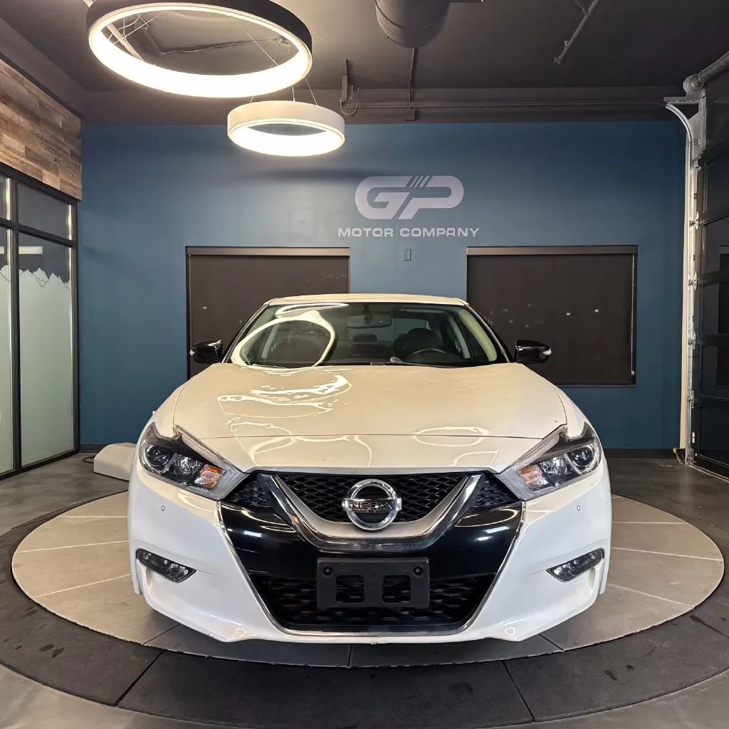 Nissan Maxima photo 8
