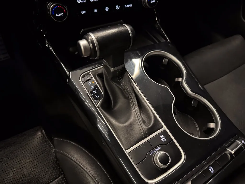 Kia Stinger photo 15
