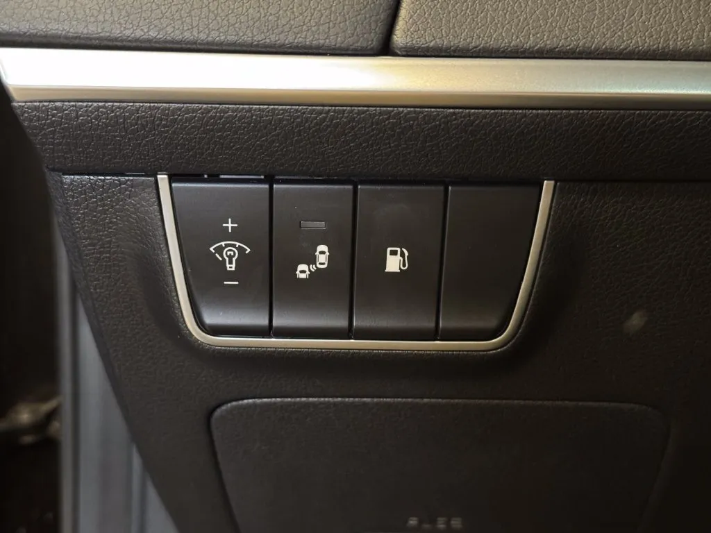 Kia Stinger photo 17