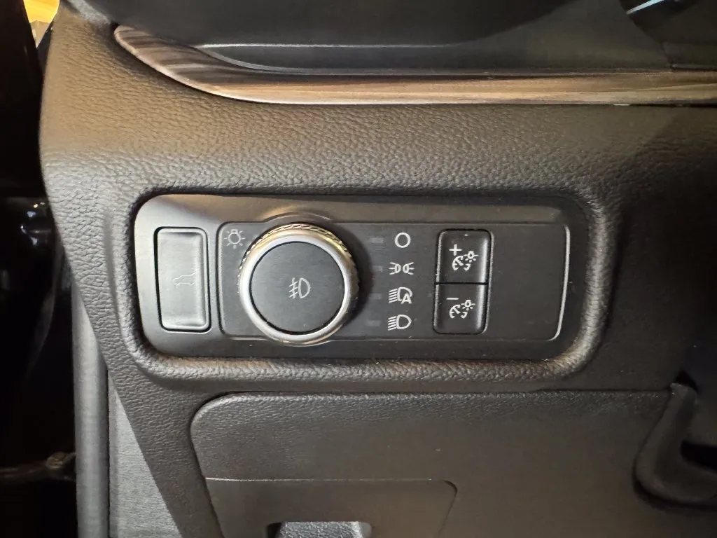 Ford Explorer photo 18