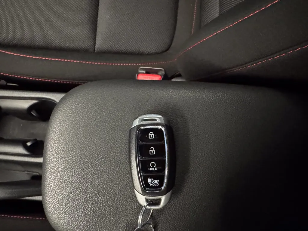 Hyundai Kona photo 17