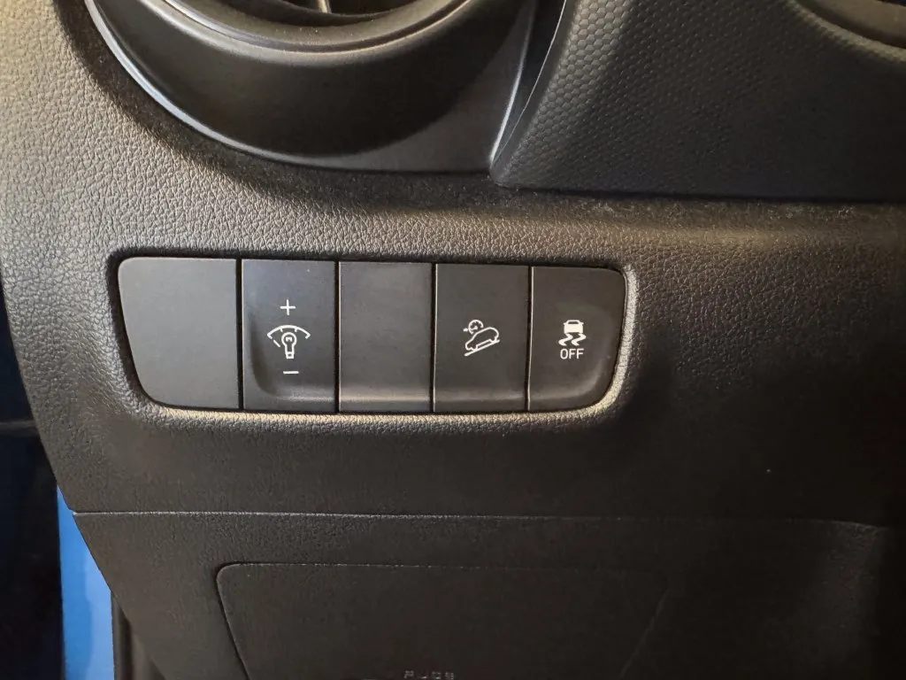Hyundai Kona photo 18