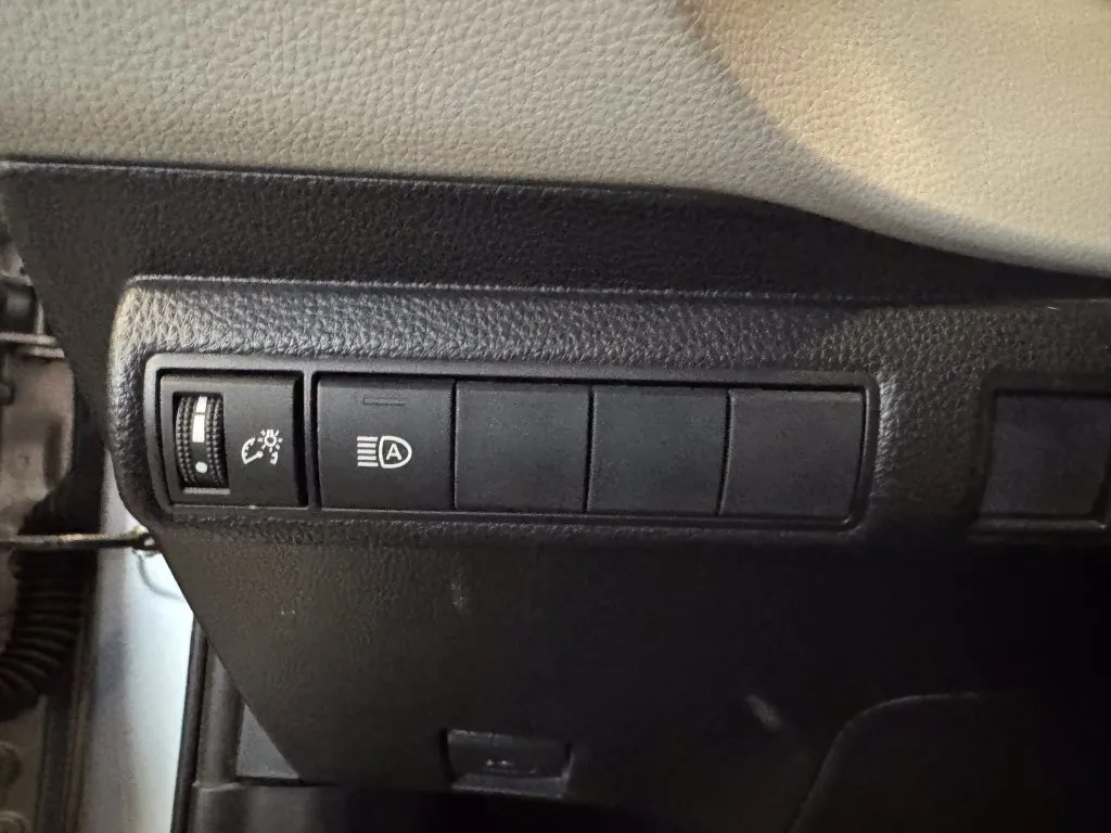 Toyota Corolla photo 18