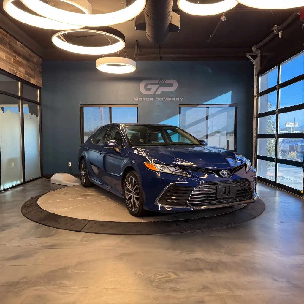 Blue 2023 Toyota Camry Hybrid XLE for sale in Kaysville, UT