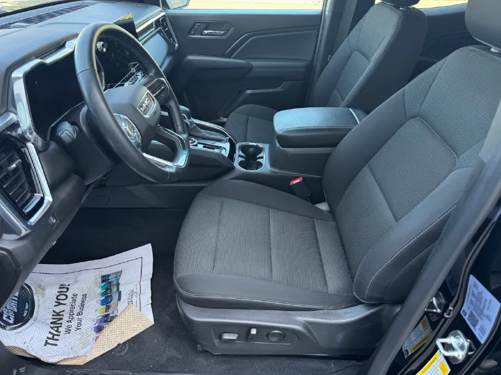 Chevrolet Silverado photo 19