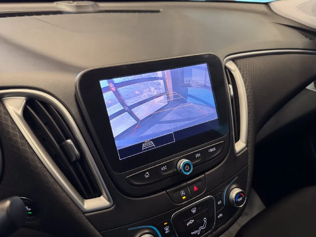 Chevrolet Malibu photo 14