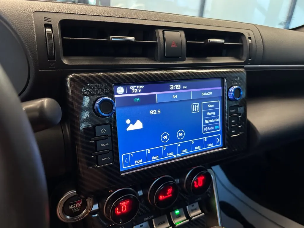 Toyota GR86 photo 13