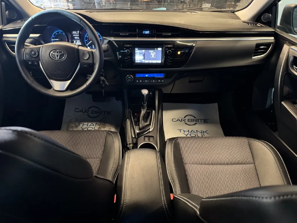 Toyota Corolla photo 9