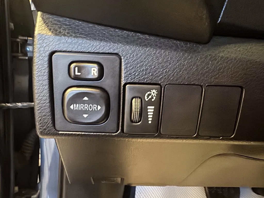 Toyota Corolla photo 18