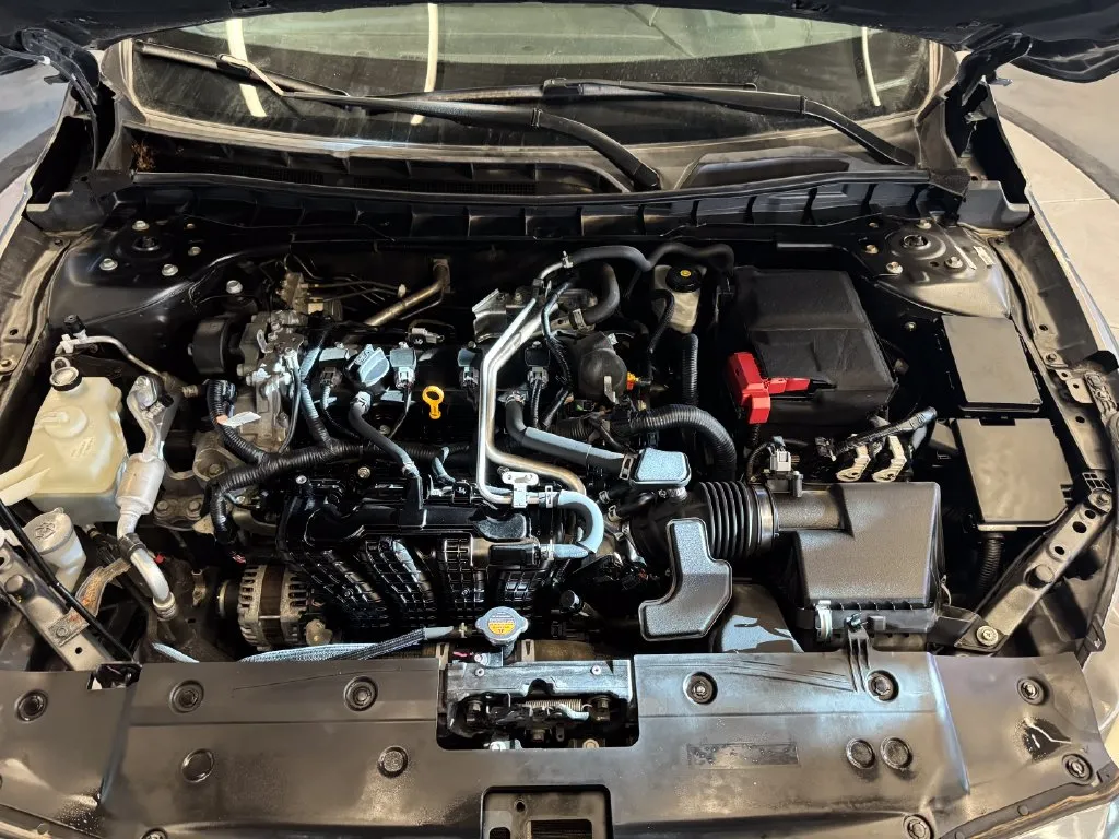 Nissan Altima photo 24