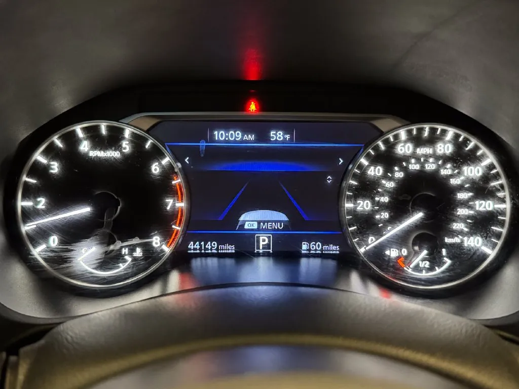 Nissan Altima photo 10