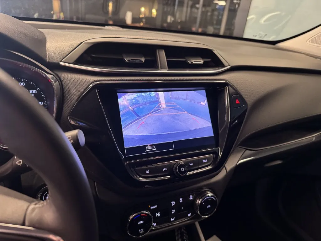 Chevrolet Trailblazer photo 14