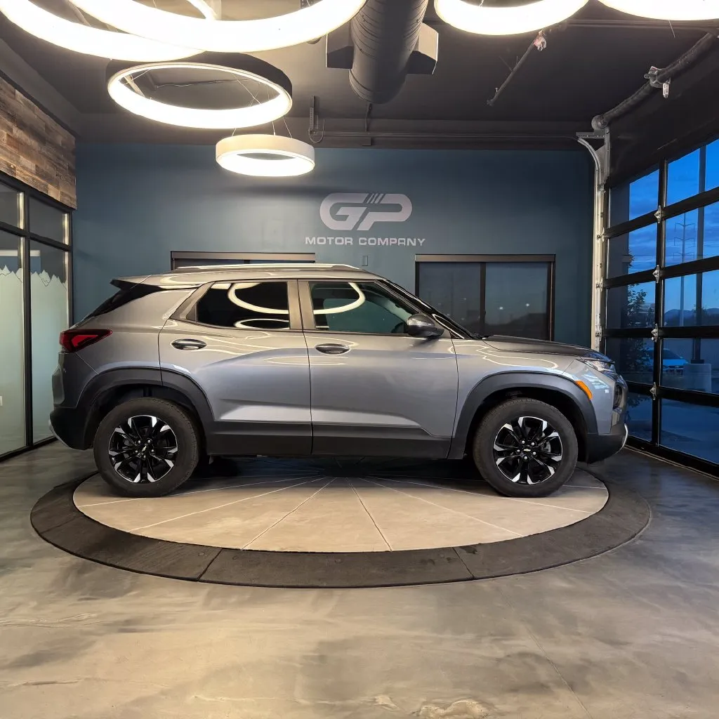 Chevrolet Trailblazer photo 2