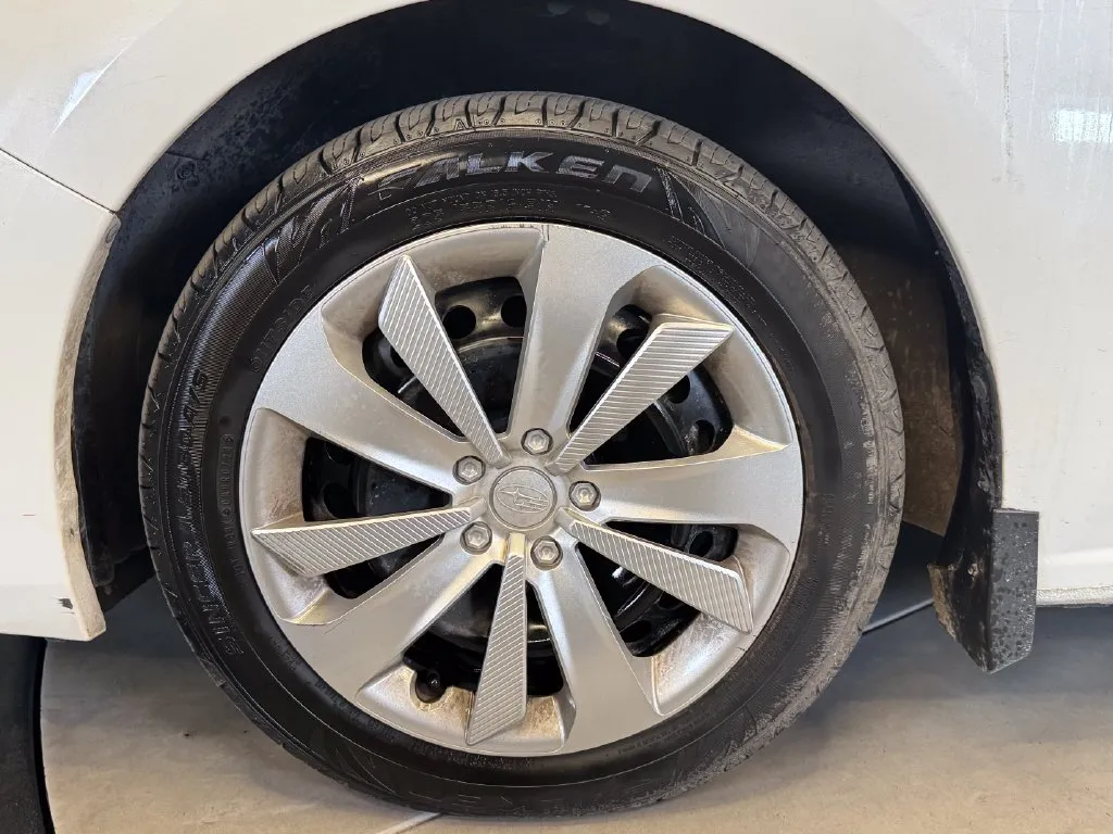Subaru Impreza photo 25