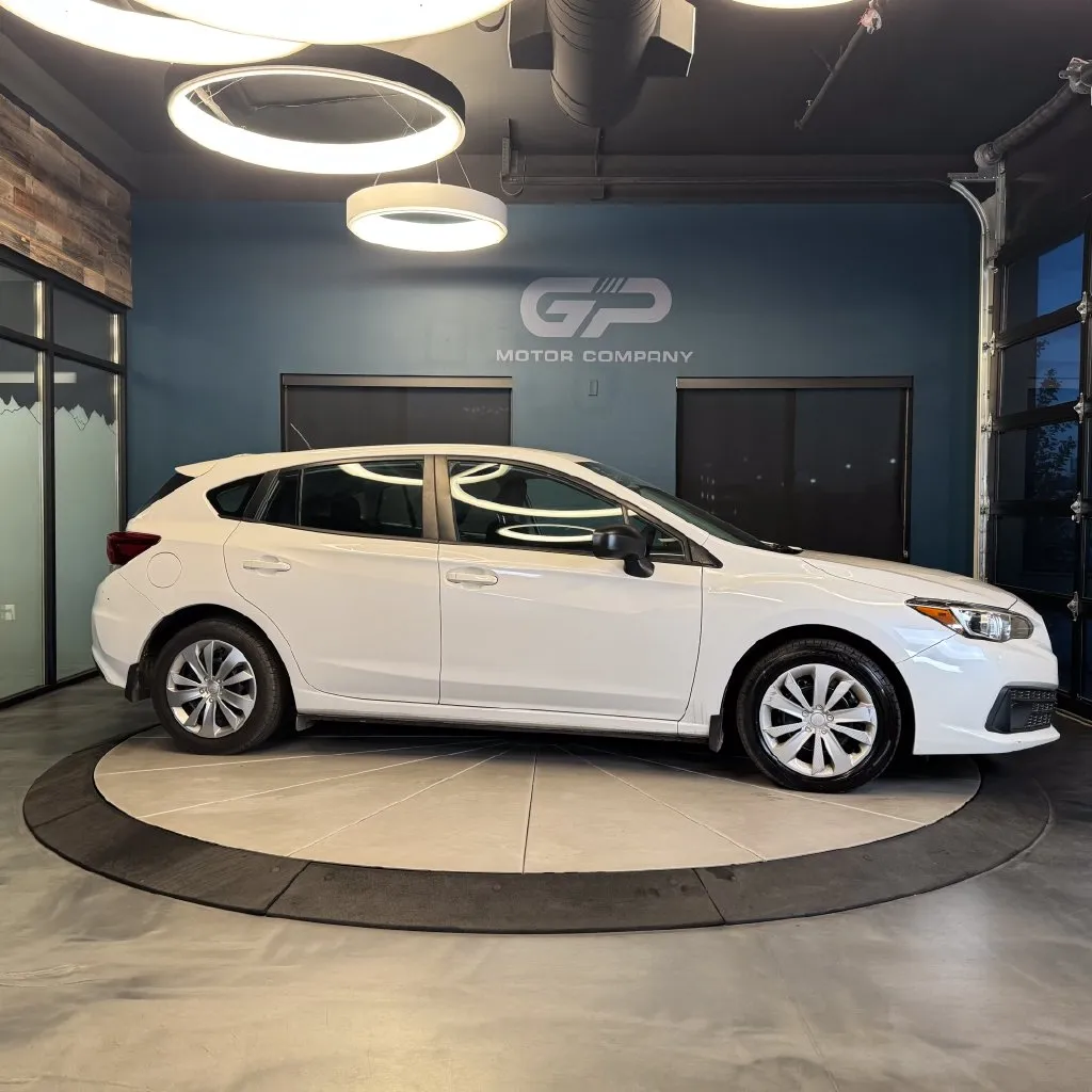 Subaru Impreza photo 2