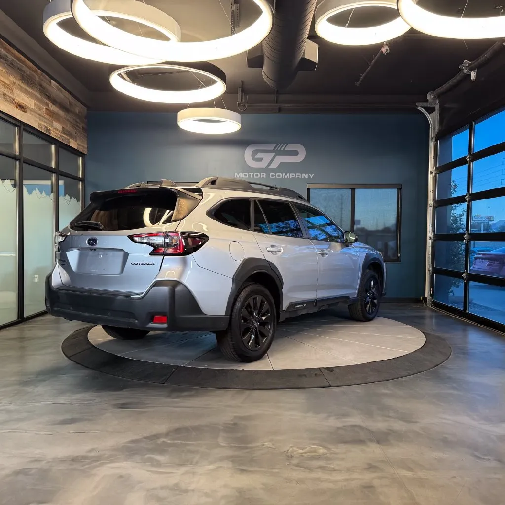 Subaru Outback photo 3