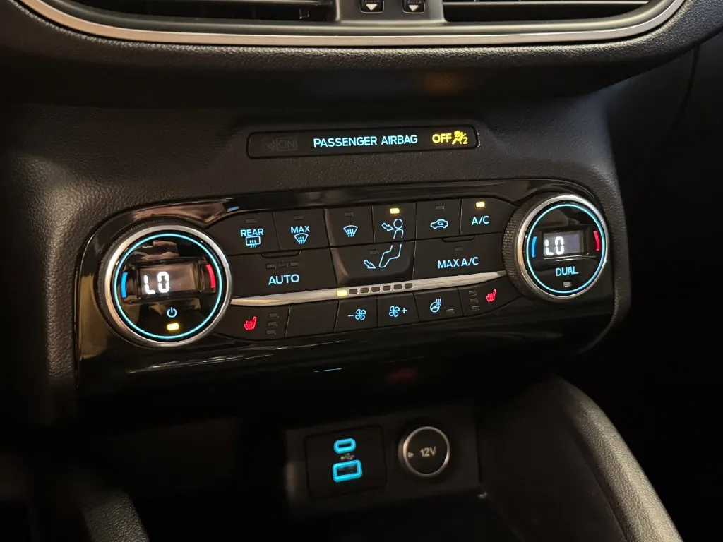 Ford Escape photo 15