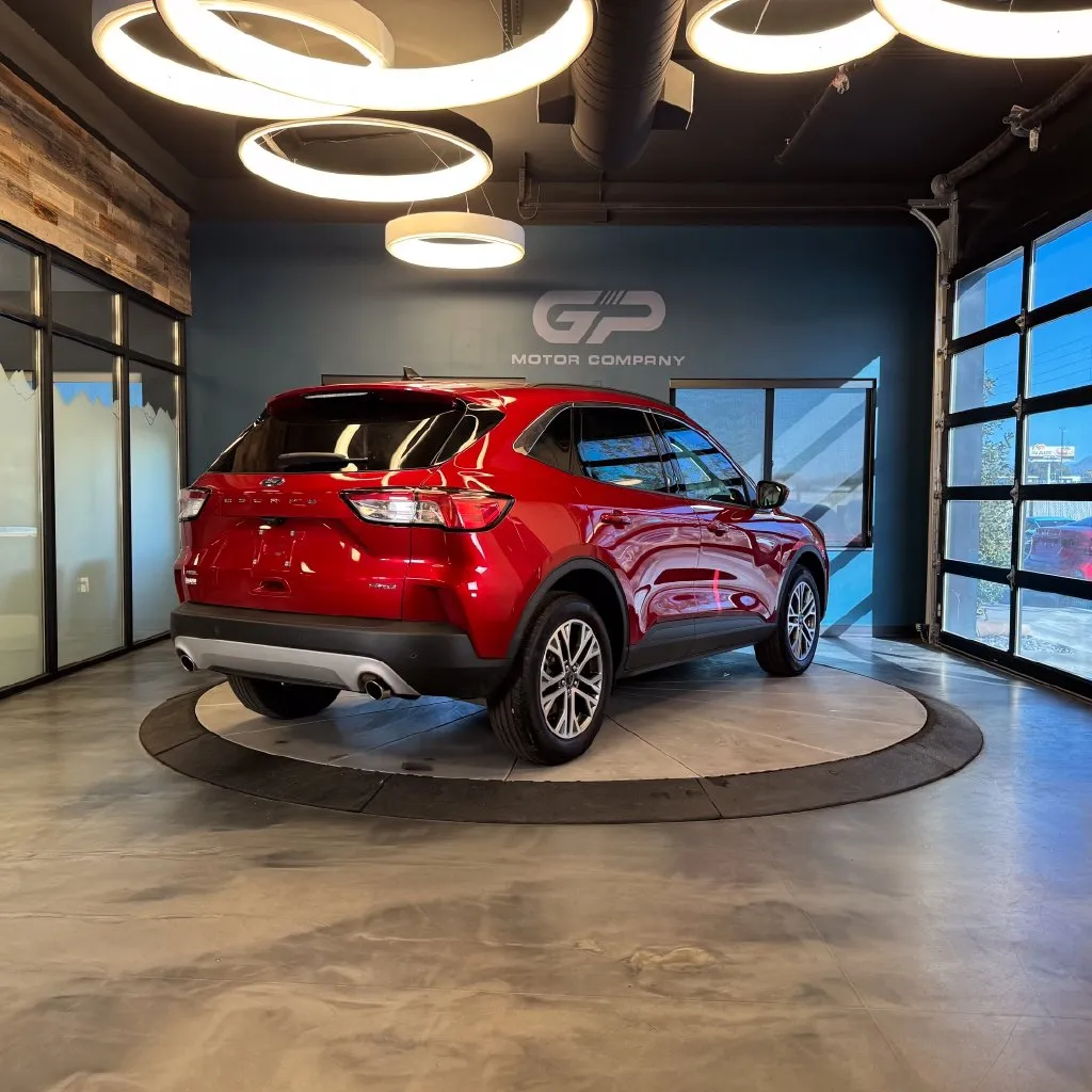 Ford Escape photo 3