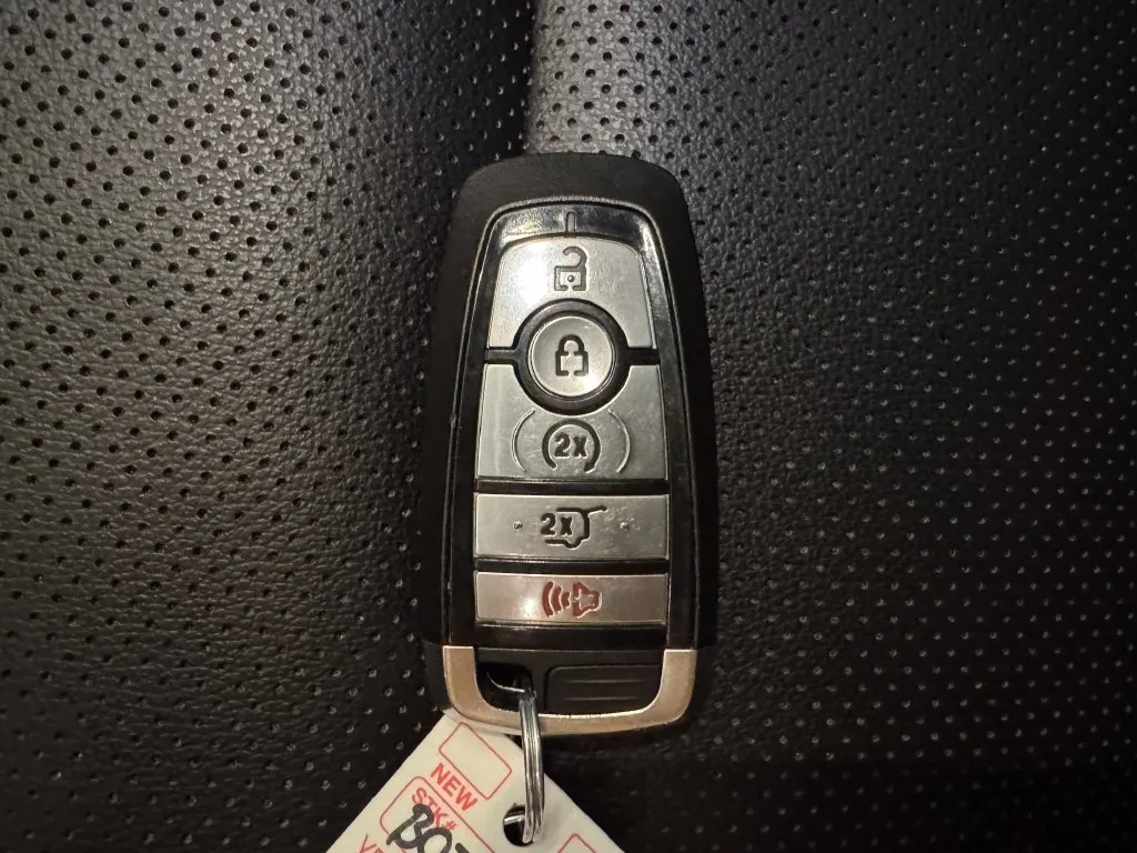 Ford Escape photo 17