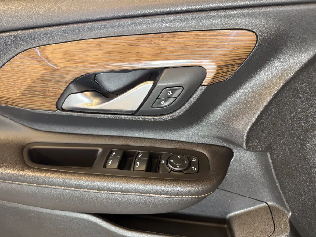 GMC Terrain photo 18