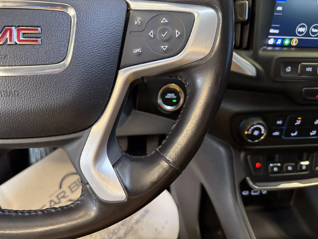 GMC Terrain photo 12