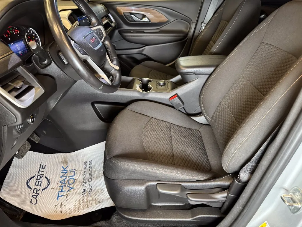 GMC Terrain photo 19