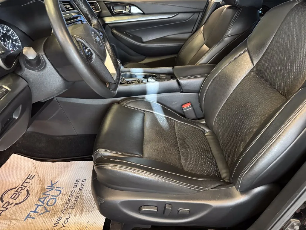 Nissan Maxima photo 20