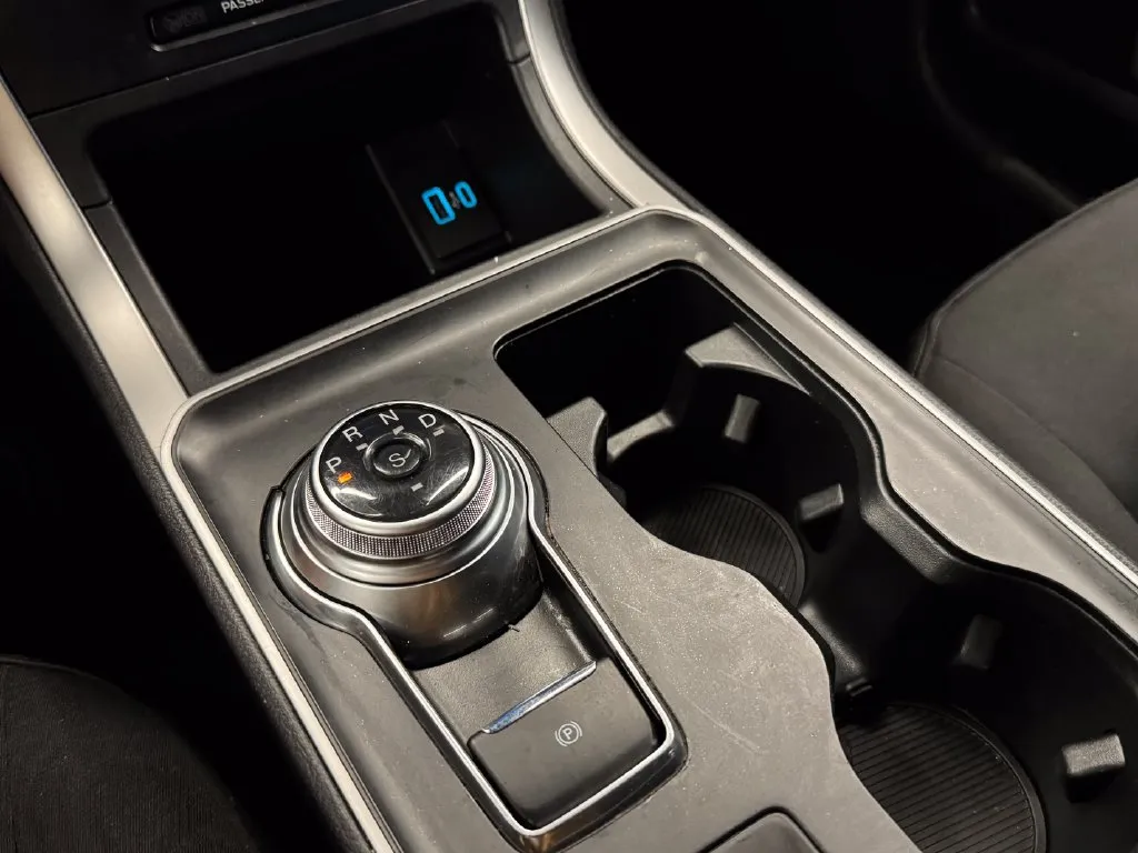 Ford Edge photo 16