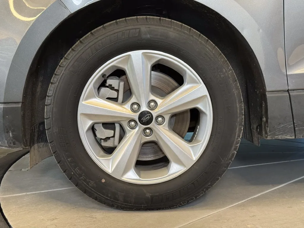 Ford Edge photo 25