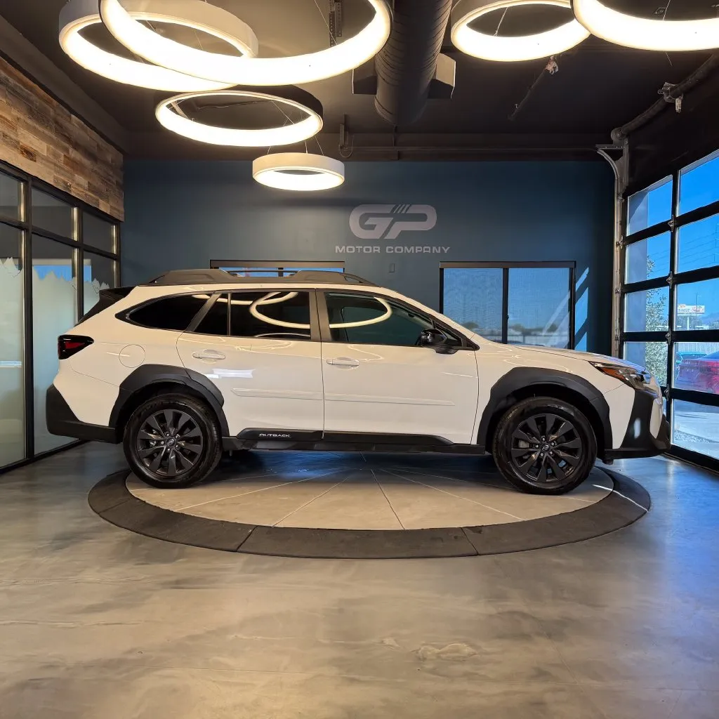 Subaru Outback photo 2