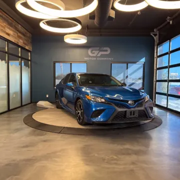 Blue 2019 Toyota Camry SE for sale in Kaysville, UT