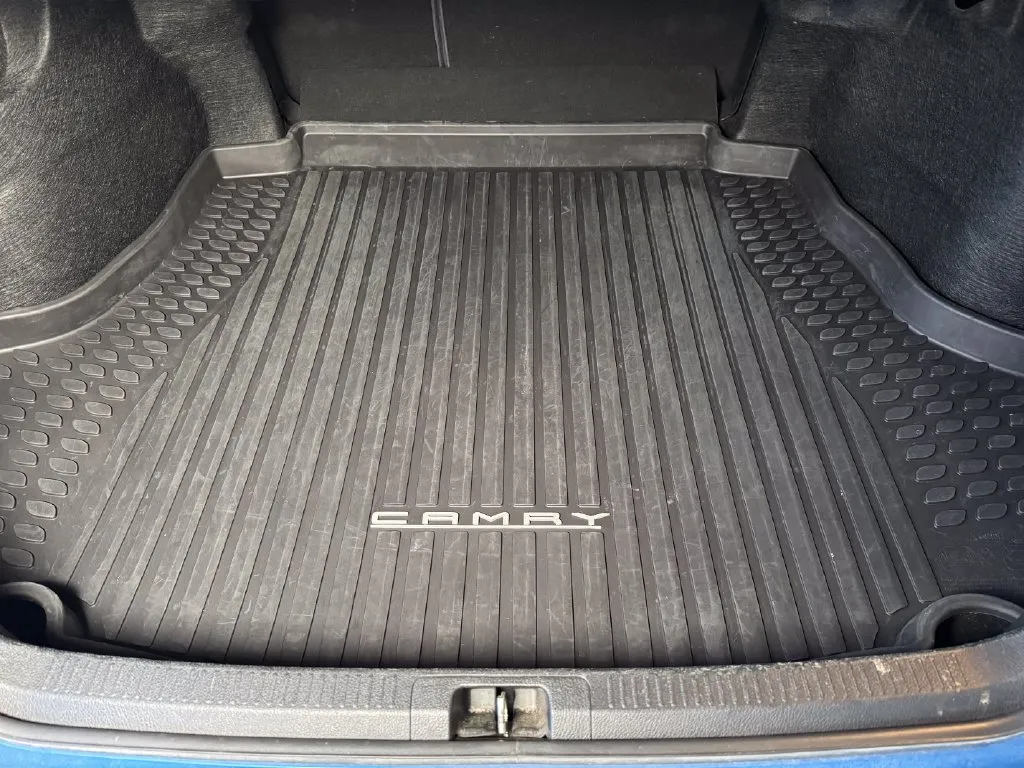 Toyota Camry photo 22