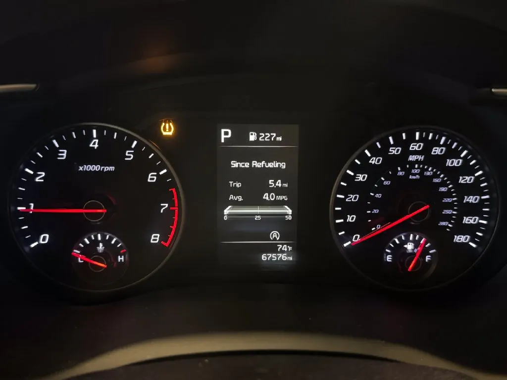 Kia Stinger photo 10