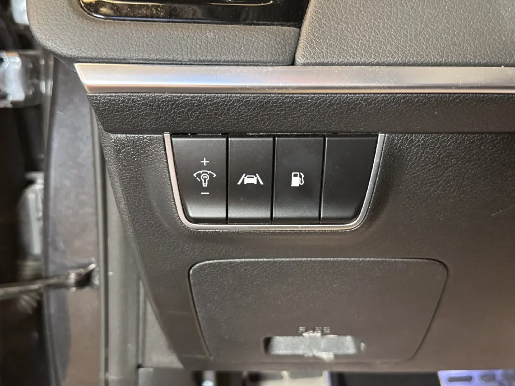 Kia Stinger photo 18