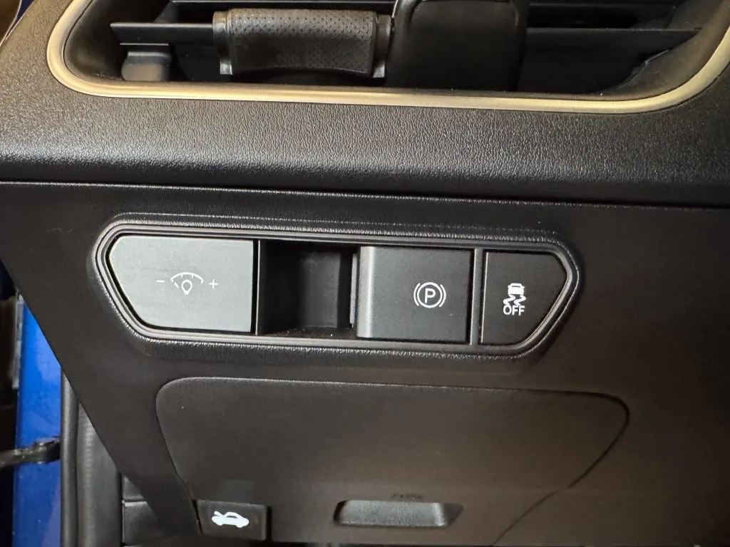 Kia K4 photo 17