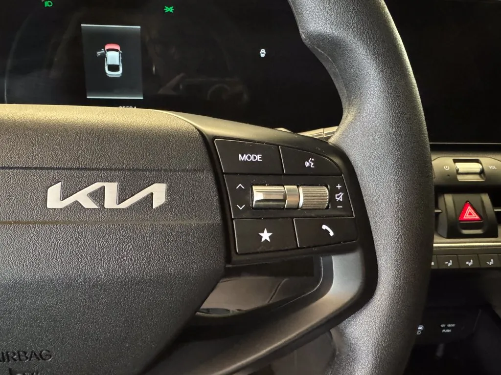 Kia K4 photo 11