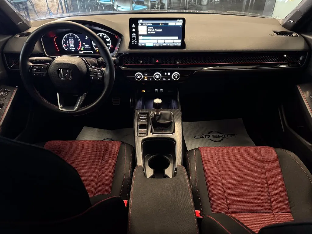 Honda Civic Si photo 9