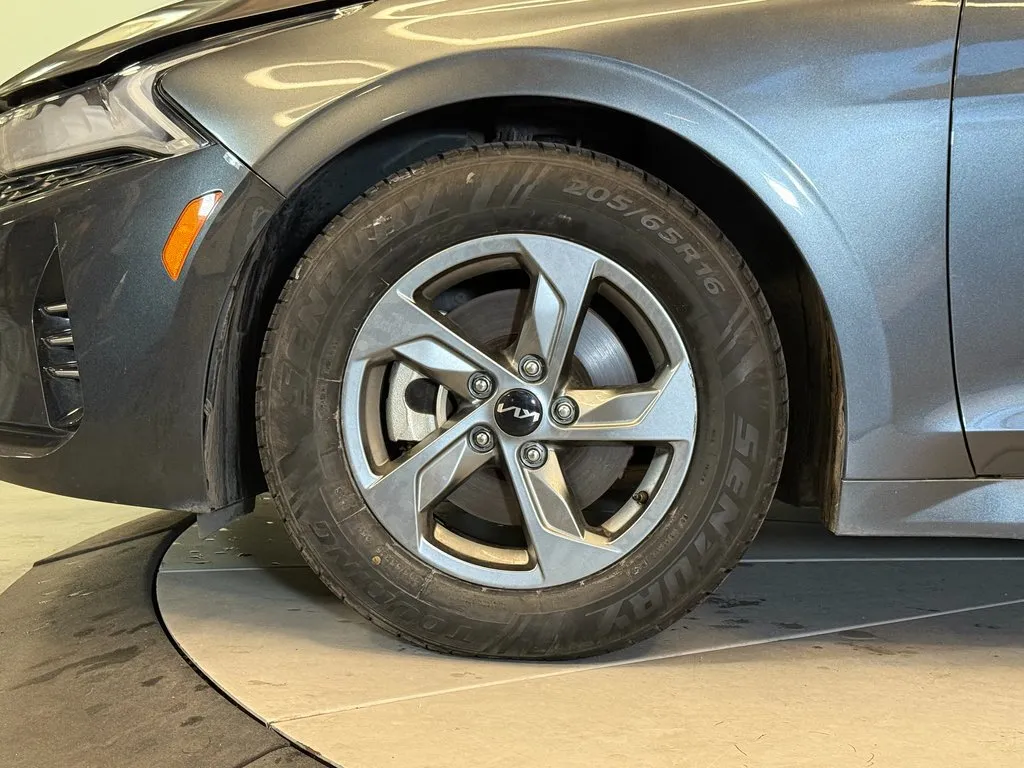 Kia K5 photo 24