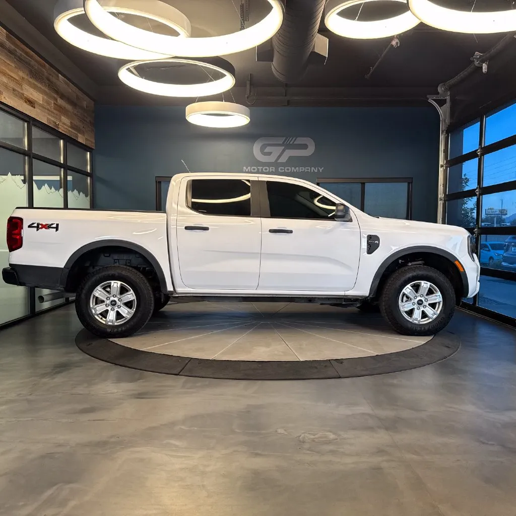 Ford Ranger photo 2